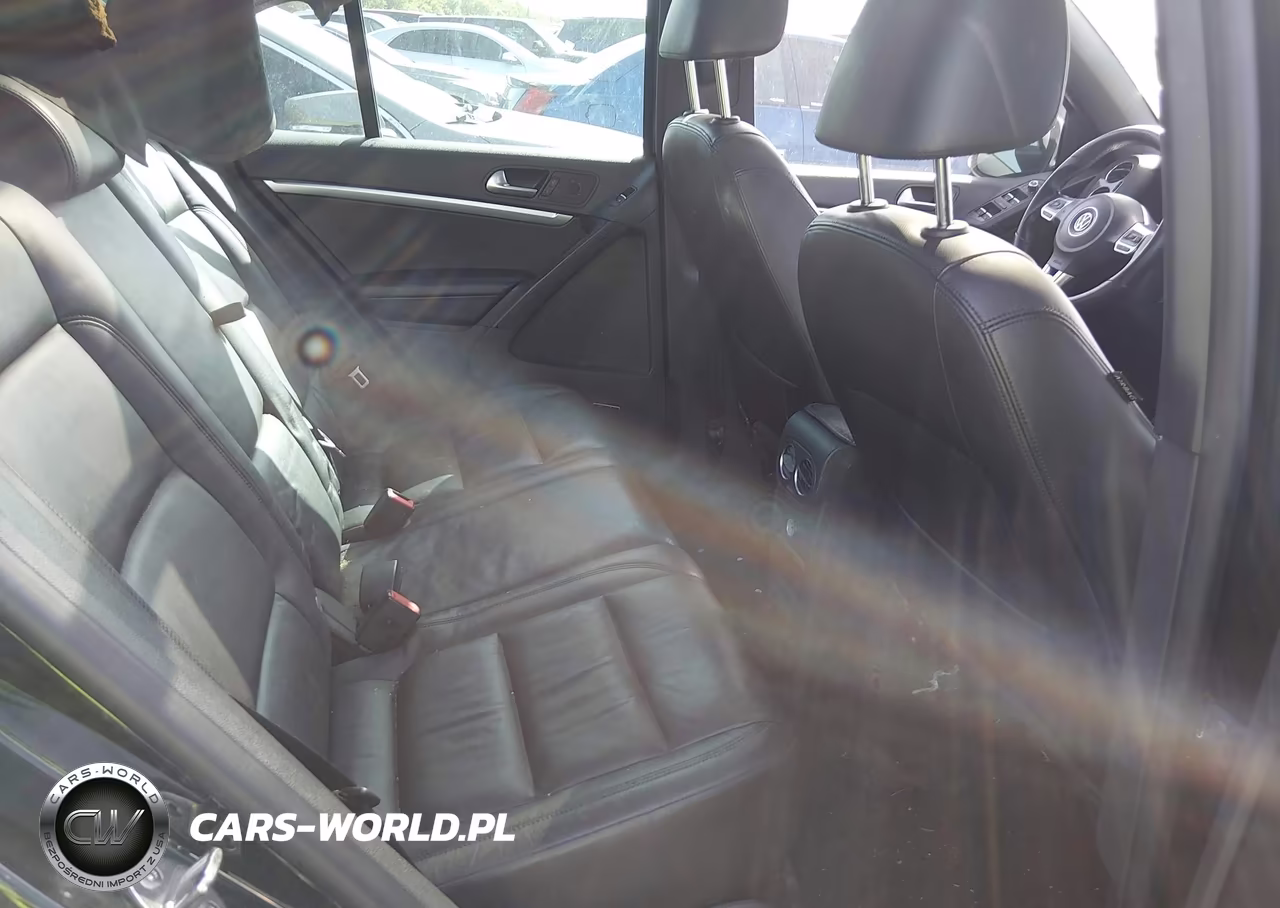 2014 Volkswagen Tiguan R-Line VIN:WVGAV3AX4EW558727 - 8
