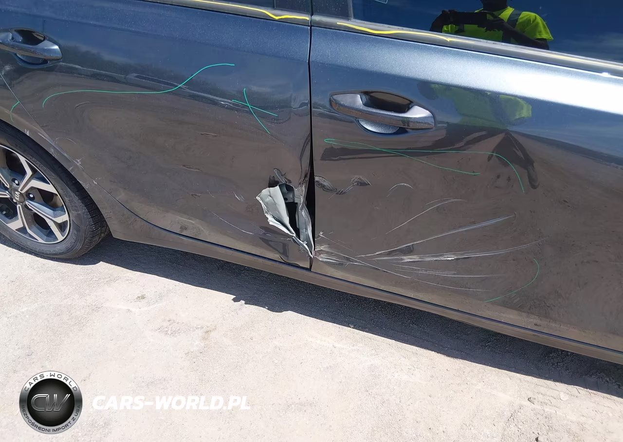 2020 Kia Forte Lxs VIN:3KPF24AD7LE258931 - 6