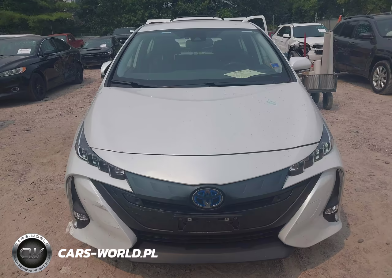 2021 Toyota Prius Prime Limited VIN:JTDKAMFP5M3176967 - 12
