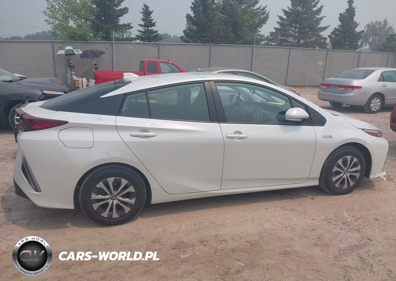 2021 Toyota Prius Prime Limited VIN:JTDKAMFP5M3176967 - 13