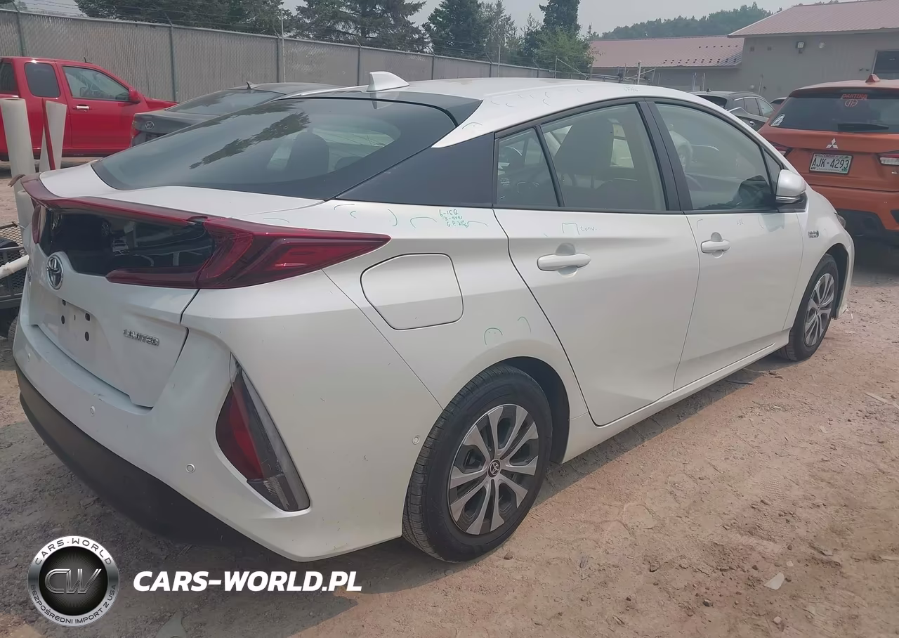 2021 Toyota Prius Prime Limited VIN:JTDKAMFP5M3176967 - 4