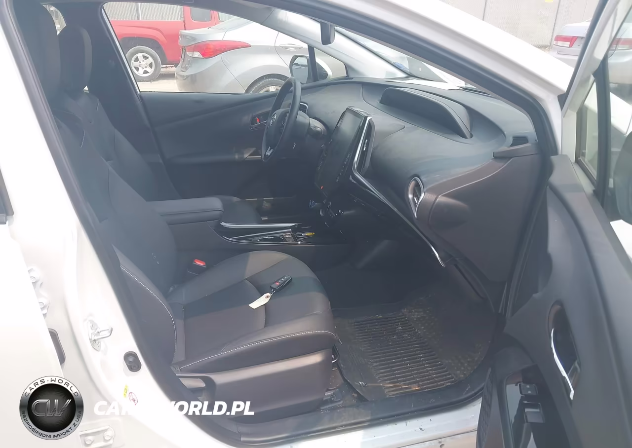 2021 Toyota Prius Prime Limited VIN:JTDKAMFP5M3176967 - 5