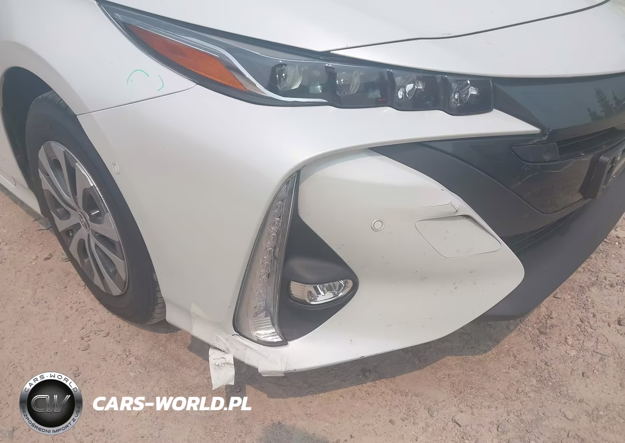 2021 Toyota Prius Prime Limited VIN:JTDKAMFP5M3176967 - 6