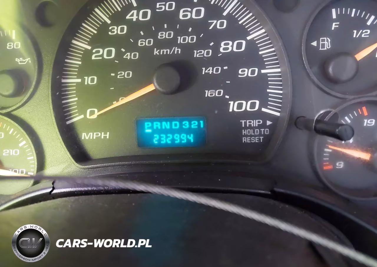 2005 Chevrolet Express VIN:1GCGG25V751226032 - 15
