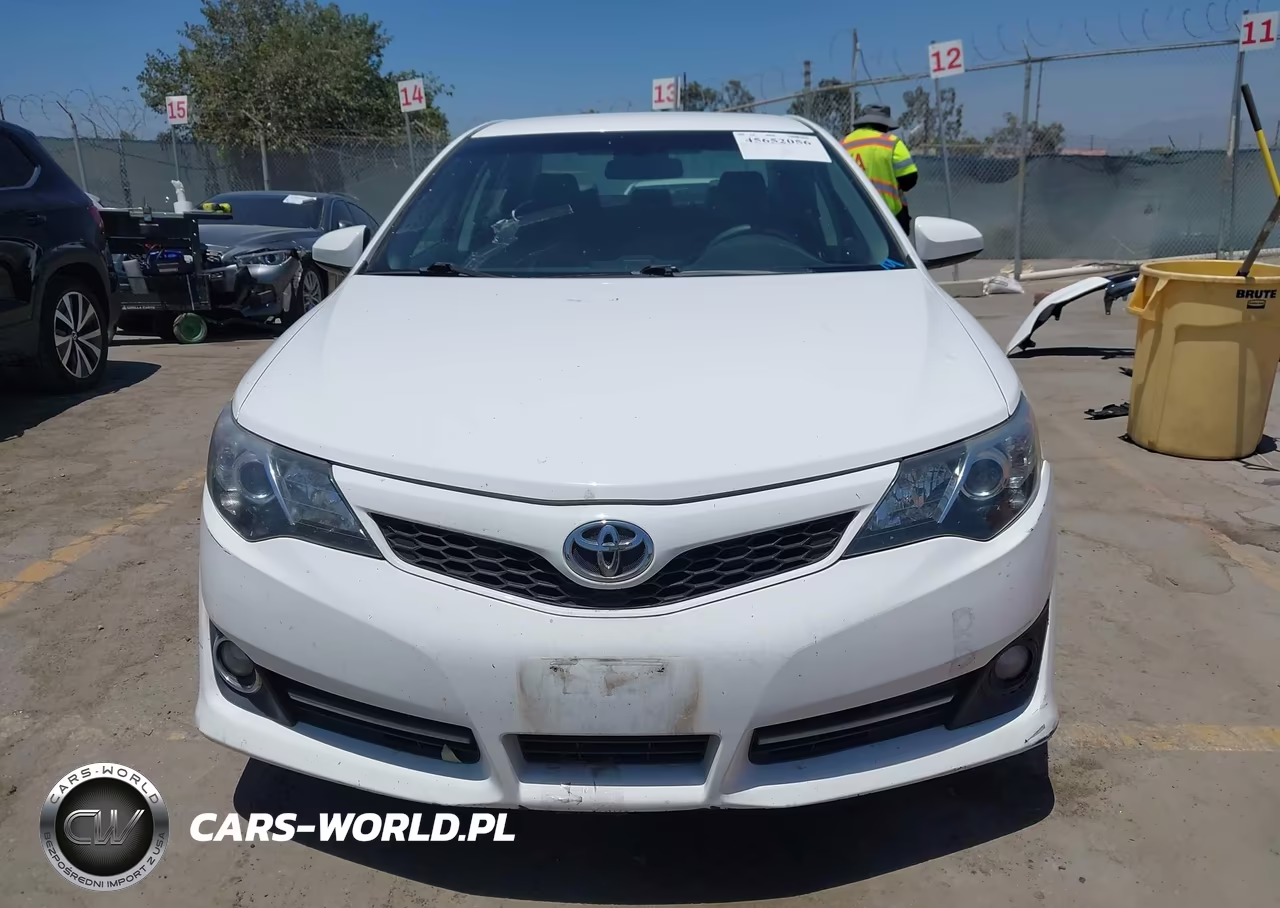 2014 Toyota Camry Se VIN:4T1BF1FK1EU444456 - 13