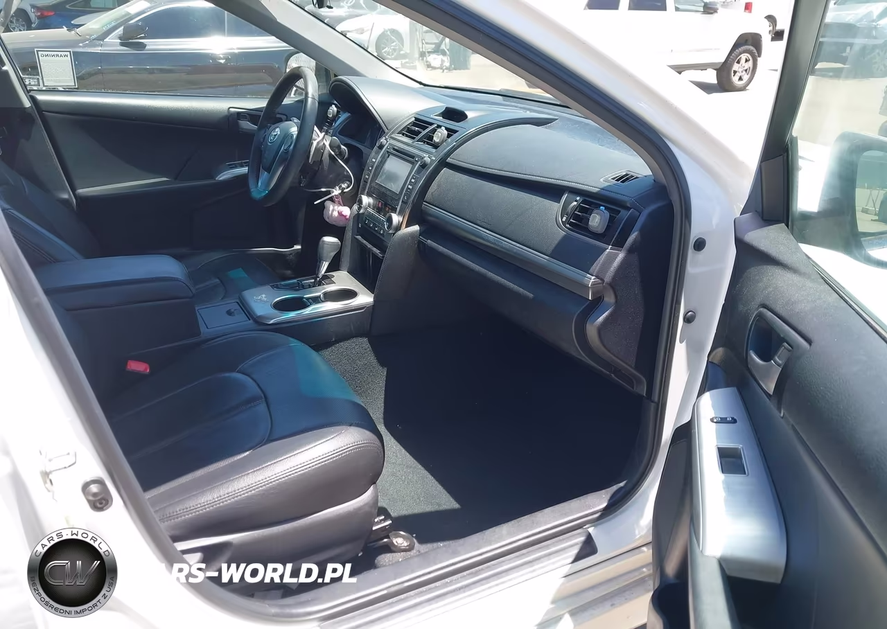 2014 Toyota Camry Se VIN:4T1BF1FK1EU444456 - 5