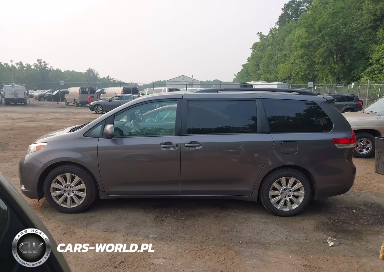 2011 Toyota Sienna Le VIN:5TDJK3DCXBS028540 - 14