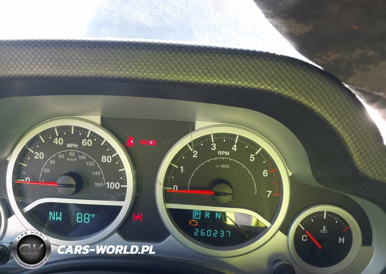 2008 Jeep Wrangler Unlimited Sahara VIN:1J4GB59148L620128 - 7