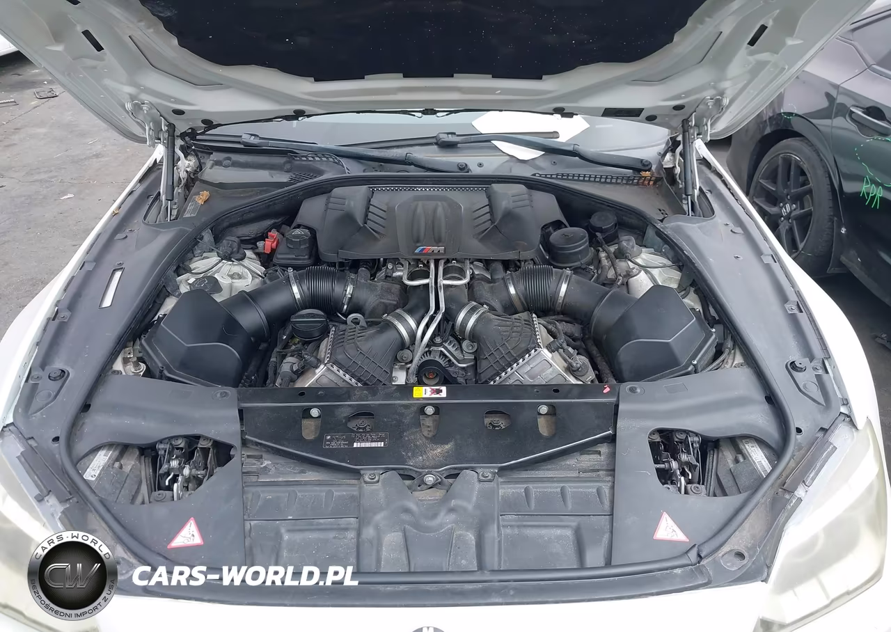 2013 BMW M6 VIN:WBSLX9C50DC968763 - 10