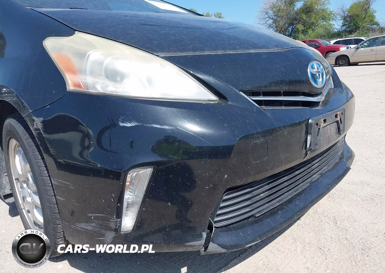 2012 Toyota Prius V Three VIN:JTDZN3EU1C3024610 - 6