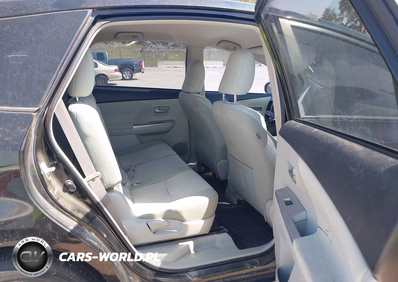 2012 Toyota Prius V Three VIN:JTDZN3EU1C3024610 - 8