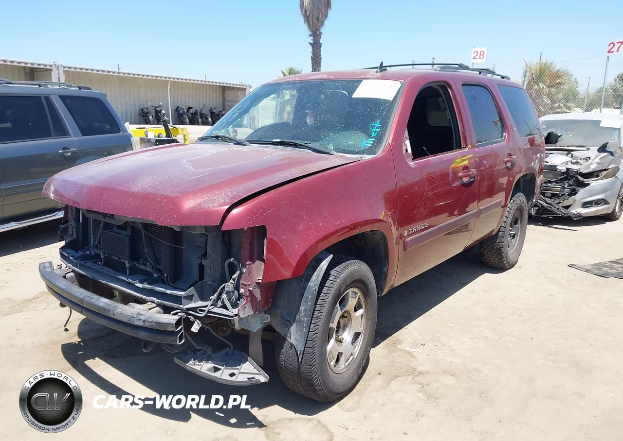 2008 Chevrolet Tahoe Lt VIN:1GNFK130X8J173303 - 2