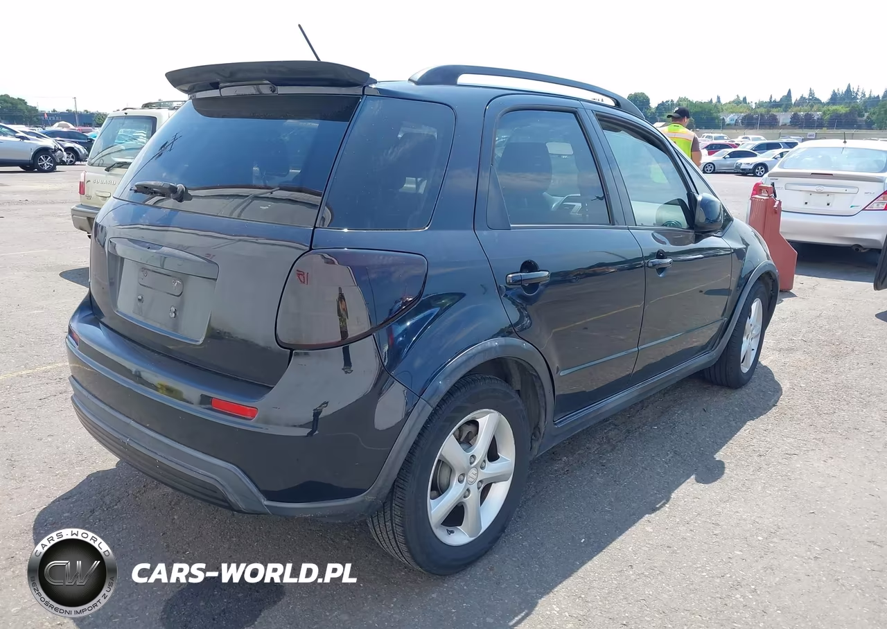 2008 Suzuki Sx4 Convenience-Touring VIN:JS2YB417385103305 - 4