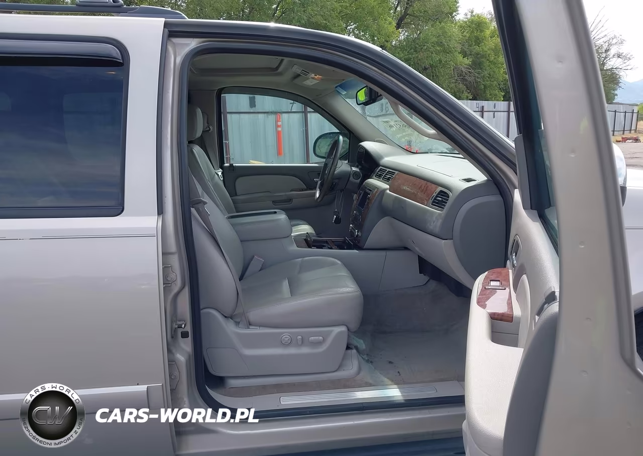2008 Chevrolet Suburban 1500 Ltz VIN:3GNFK16388G165000 - 5