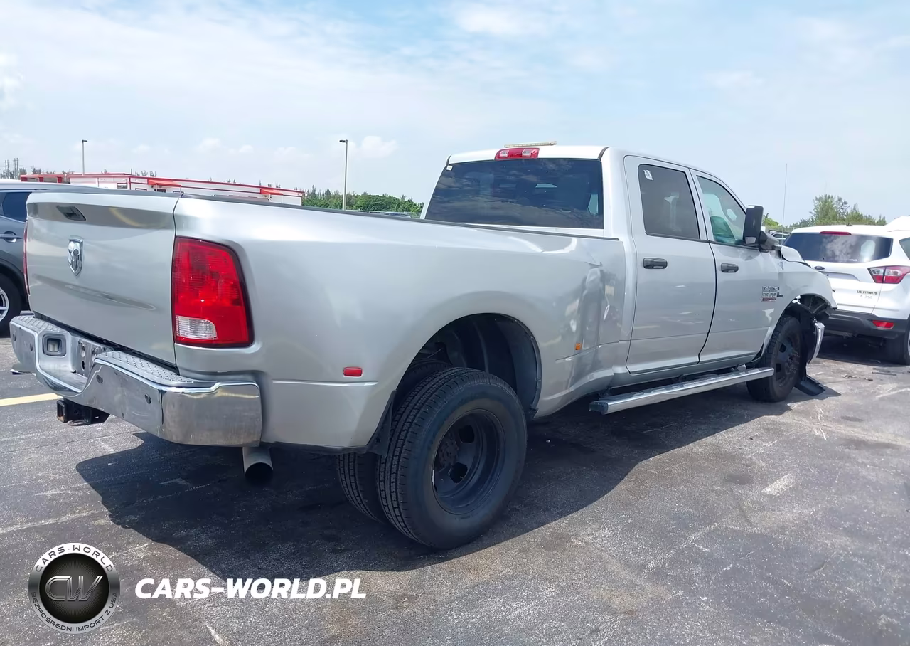 2014 Ram 3500 Tradesman VIN:3C63RPGL5EG128692 - 4