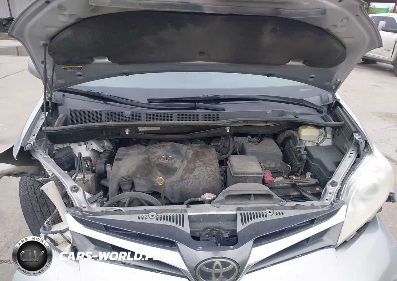 2018 Toyota Sienna Xle 8 Passenger VIN:5TDYZ3DC5JS939819 - 10