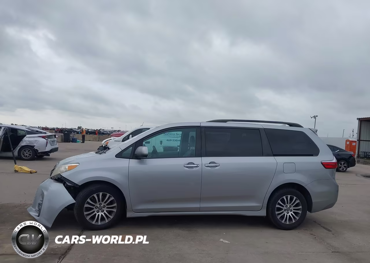 2018 Toyota Sienna Xle 8 Passenger VIN:5TDYZ3DC5JS939819 - 15