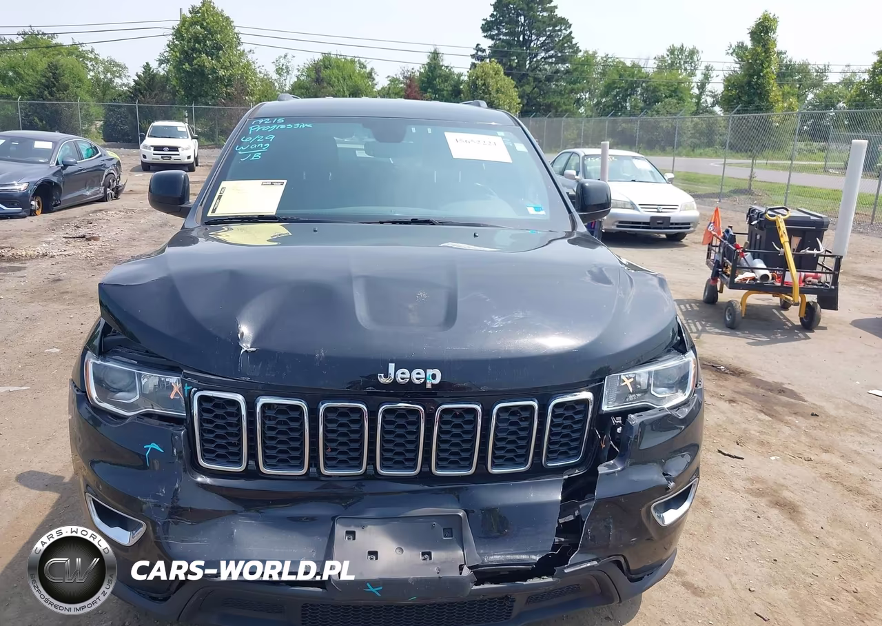 2019 Jeep Grand Cherokee Laredo E 4X4 VIN:1C4RJFAG4KC675161 - 12