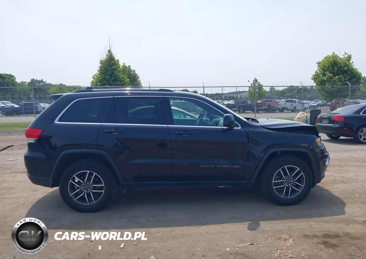 2019 Jeep Grand Cherokee Laredo E 4X4 VIN:1C4RJFAG4KC675161 - 13