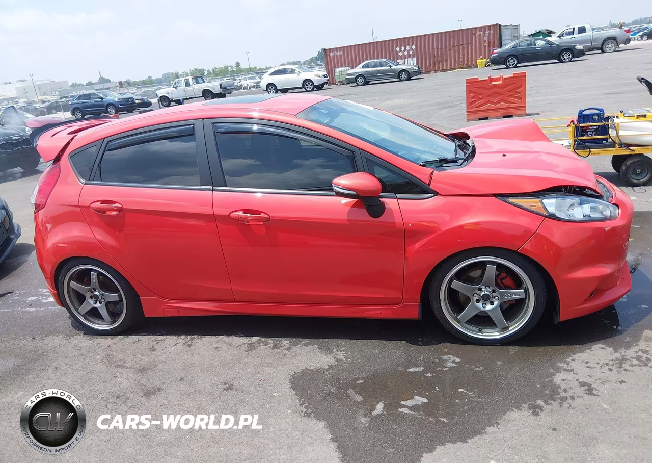 2015 Ford Fiesta St VIN:3FADP4GX2FM224258 - 13