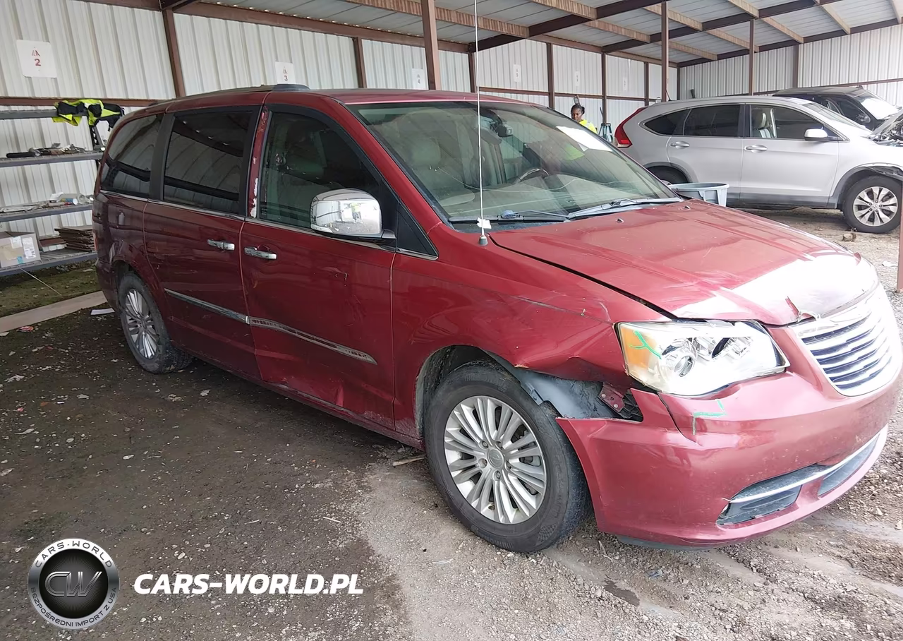 2014 Chrysler Town & Country Limited – zdjęcie 1 z 16