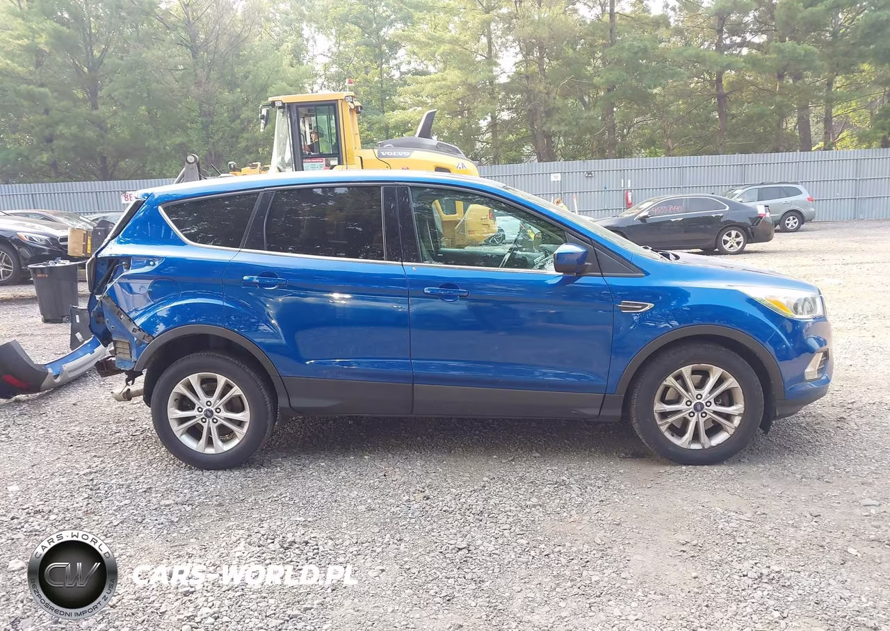 2017 Ford Escape Se VIN:1FMCU9GD4HUB34542 - 14