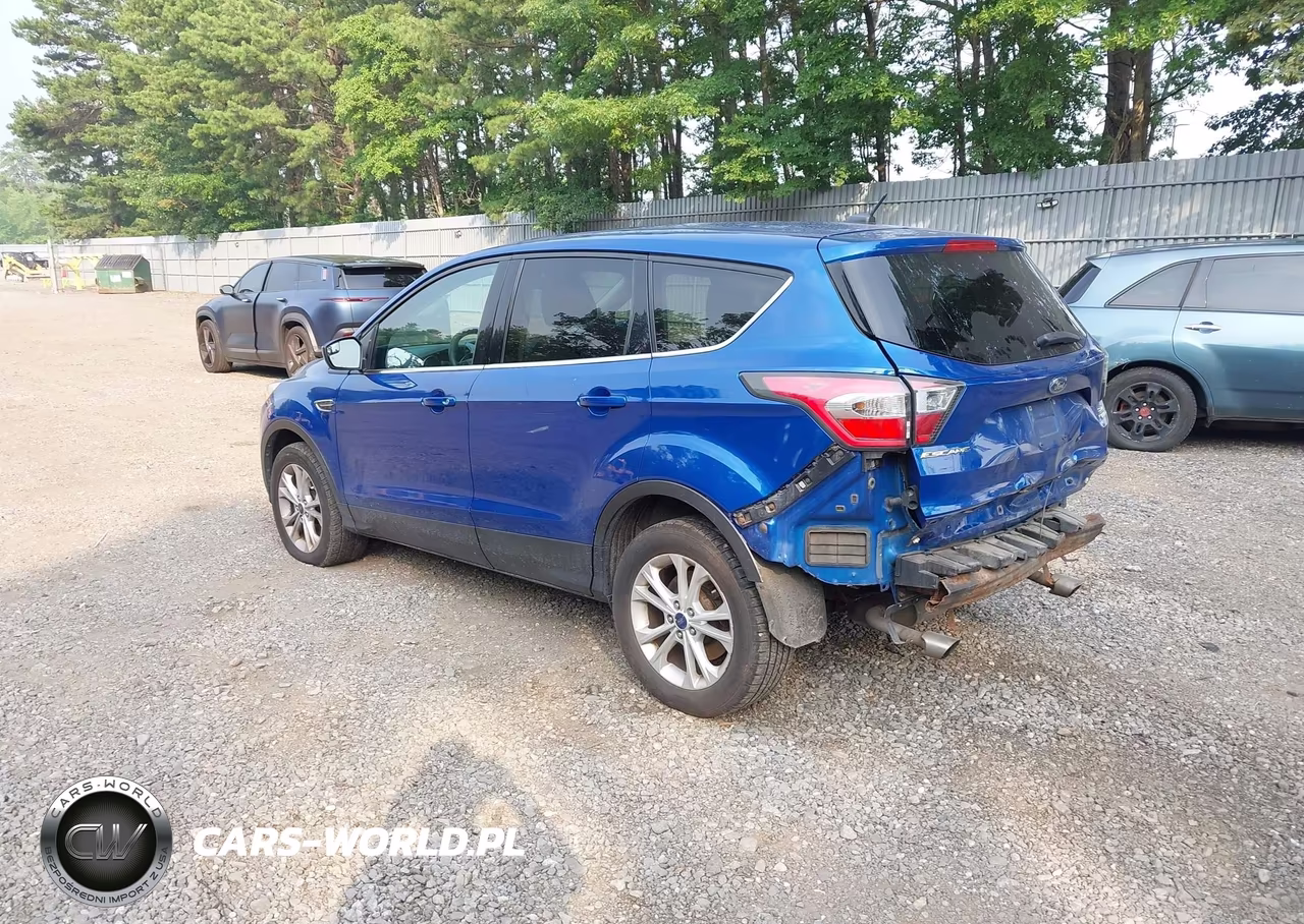 2017 Ford Escape Se VIN:1FMCU9GD4HUB34542 - 3