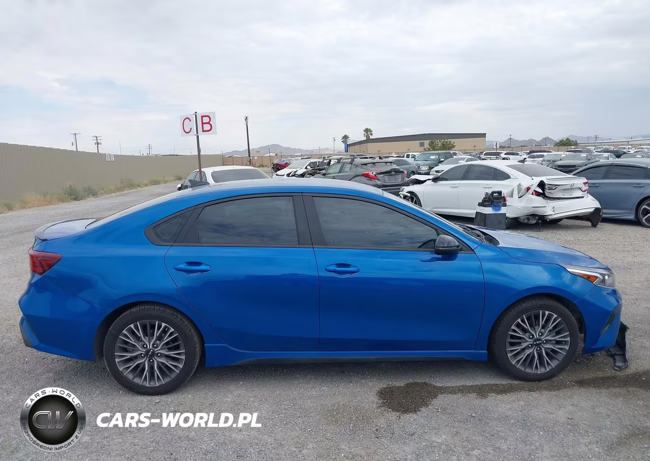 2023 Kia Forte Gt-Line VIN:3KPF54AD7PE531606 - 13