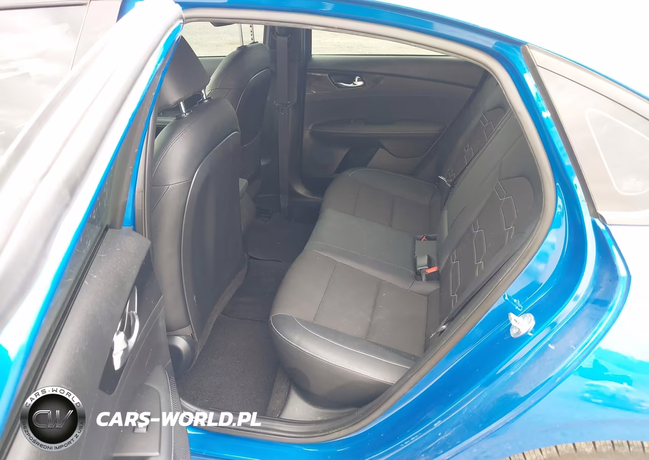 2023 Kia Forte Gt-Line VIN:3KPF54AD7PE531606 - 8