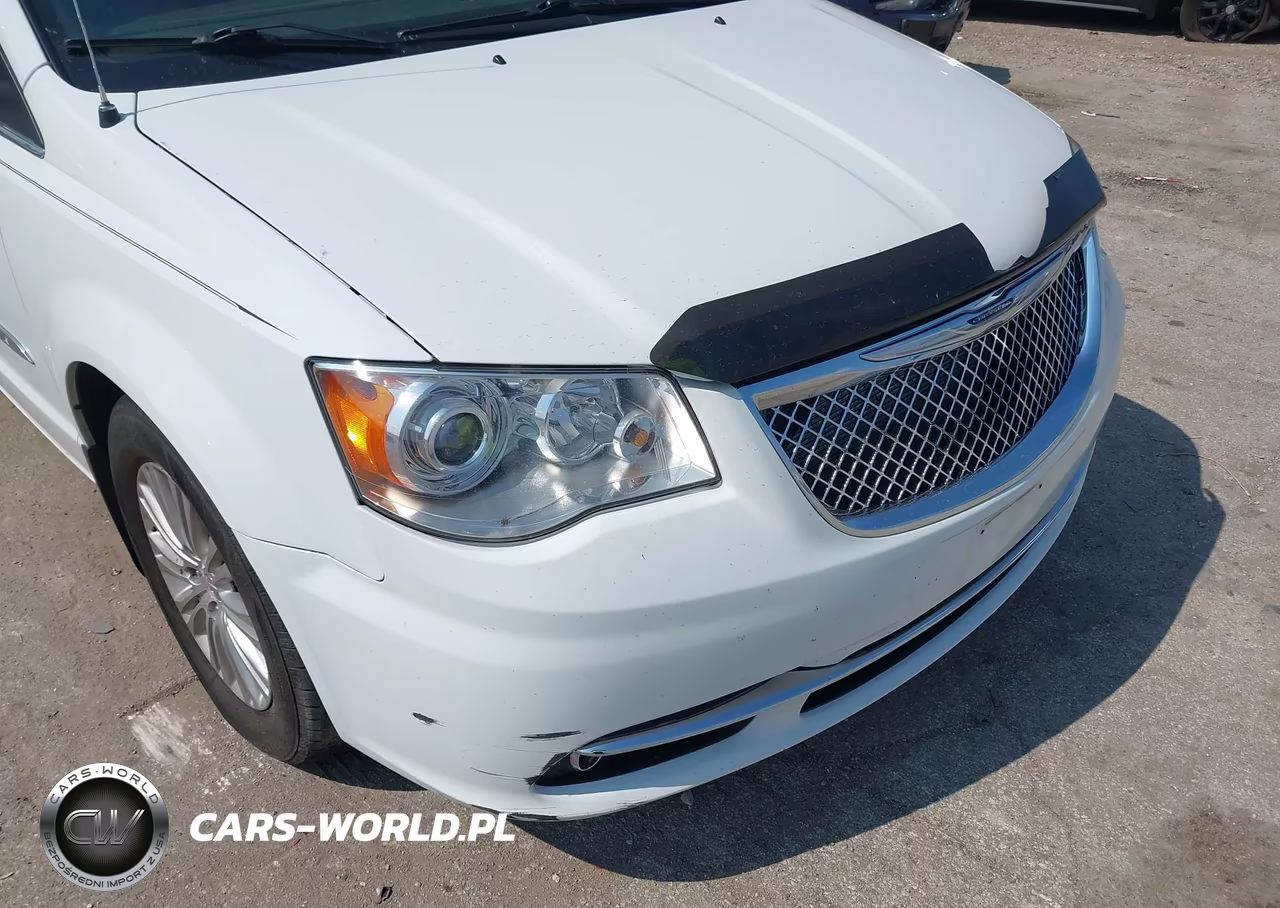 2014 Chrysler Town & Country Limited VIN:2C4RC1GG4ER467233 - 6