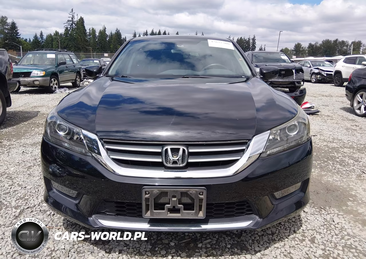 2015 Honda Accord Sport VIN:1HGCR2E58FA072409 - 13