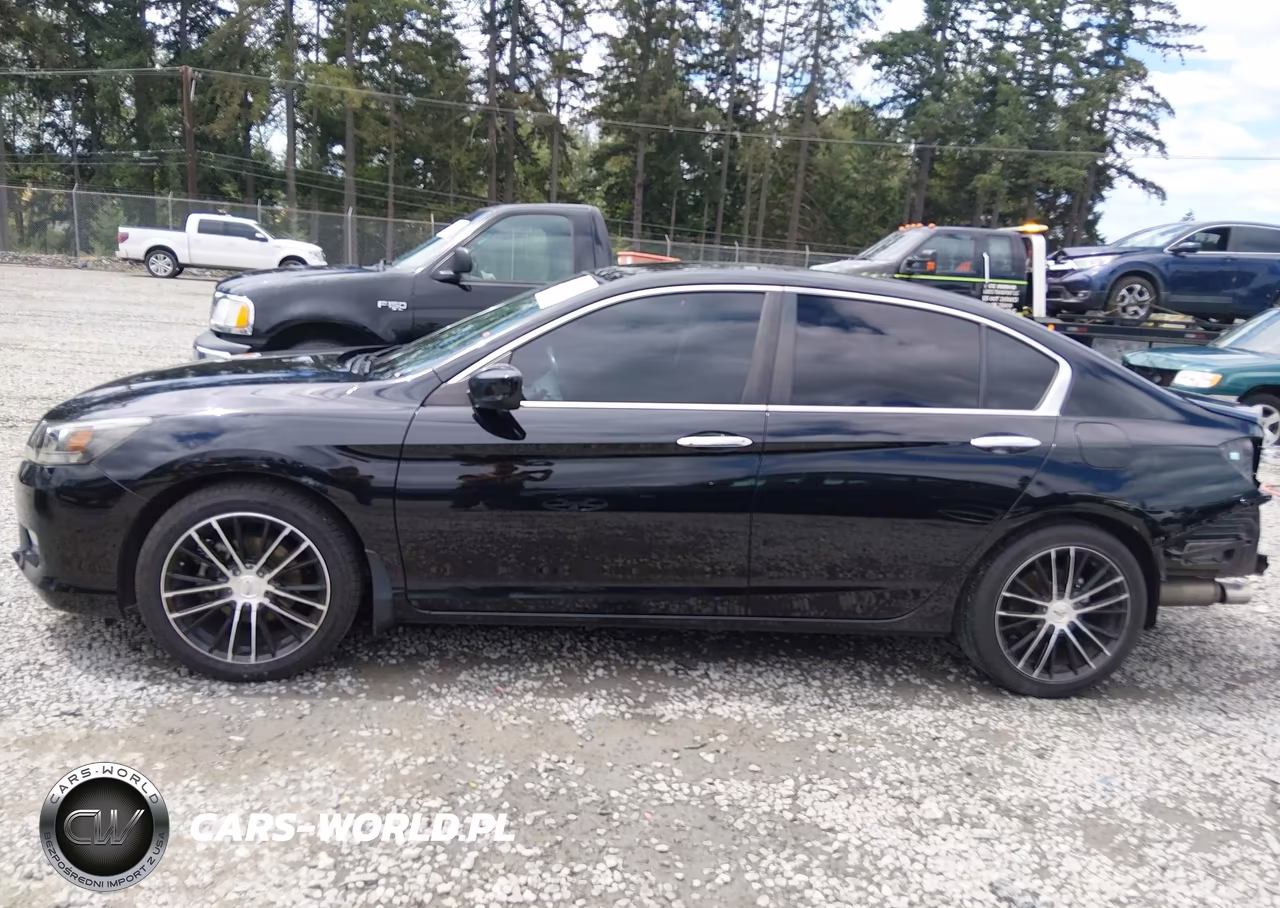 2015 Honda Accord Sport VIN:1HGCR2E58FA072409 - 15