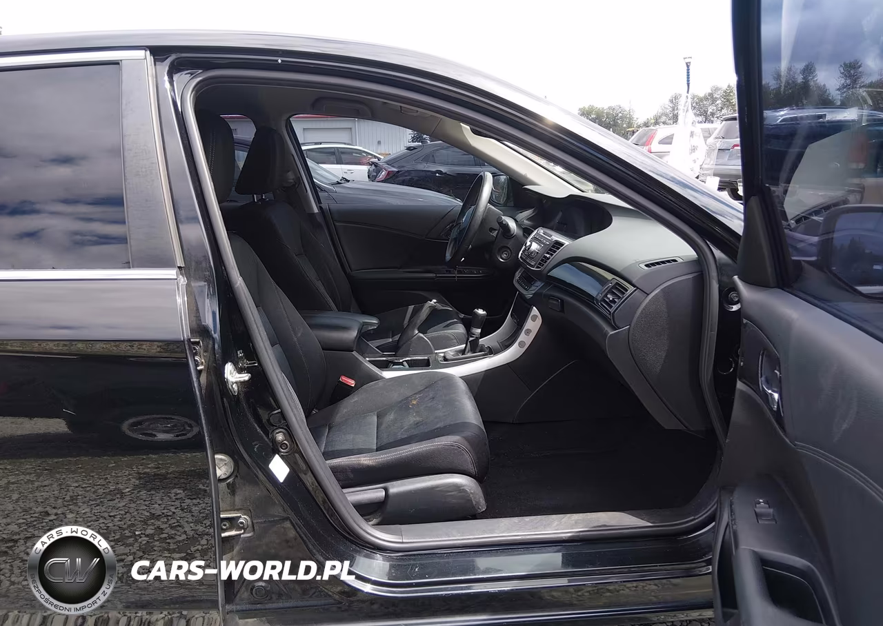 2015 Honda Accord Sport VIN:1HGCR2E58FA072409 - 18