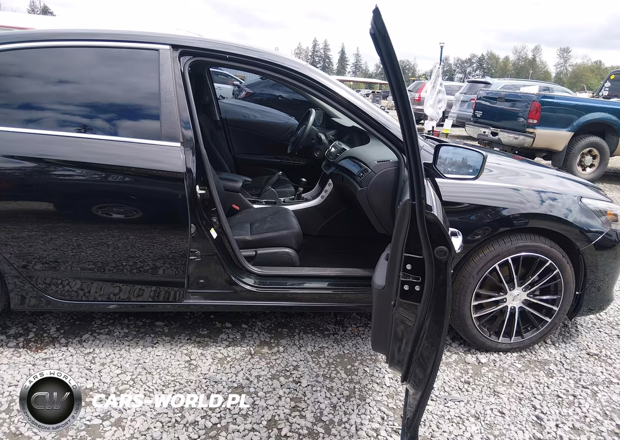 2015 Honda Accord Sport VIN:1HGCR2E58FA072409 - 5