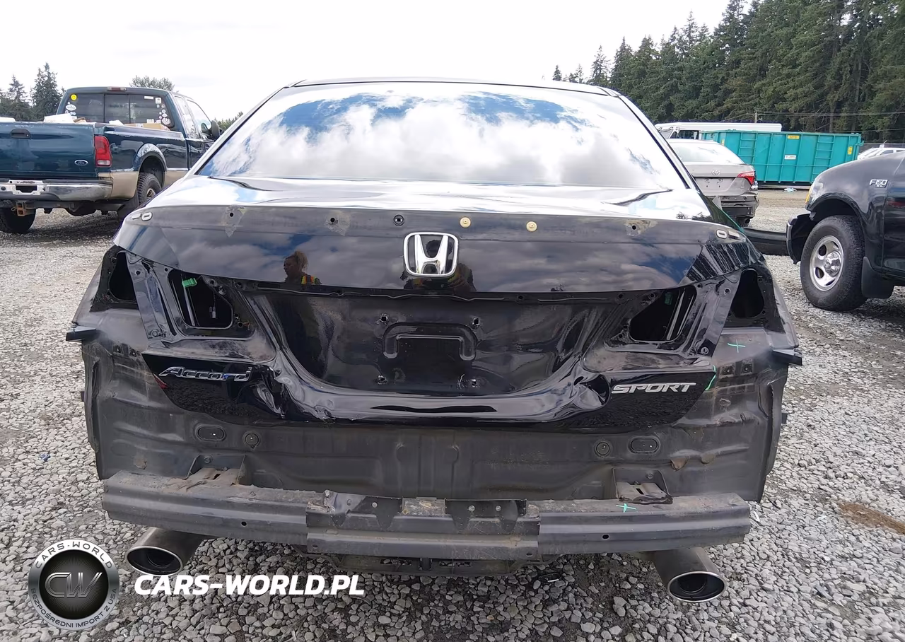 2015 Honda Accord Sport VIN:1HGCR2E58FA072409 - 6