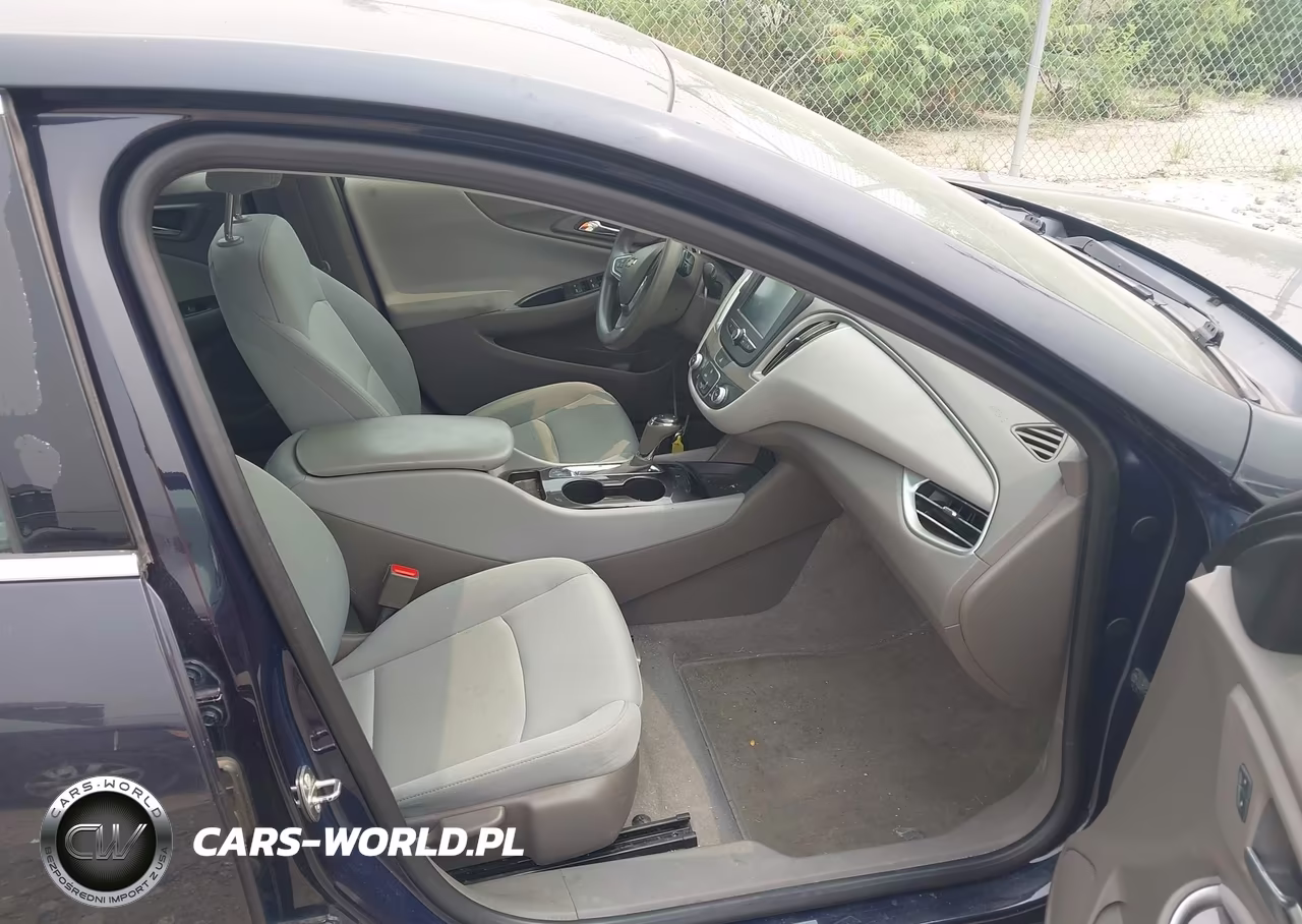 2017 Chevrolet Malibu Ls VIN:1G1ZB5ST3HF244331 - 5