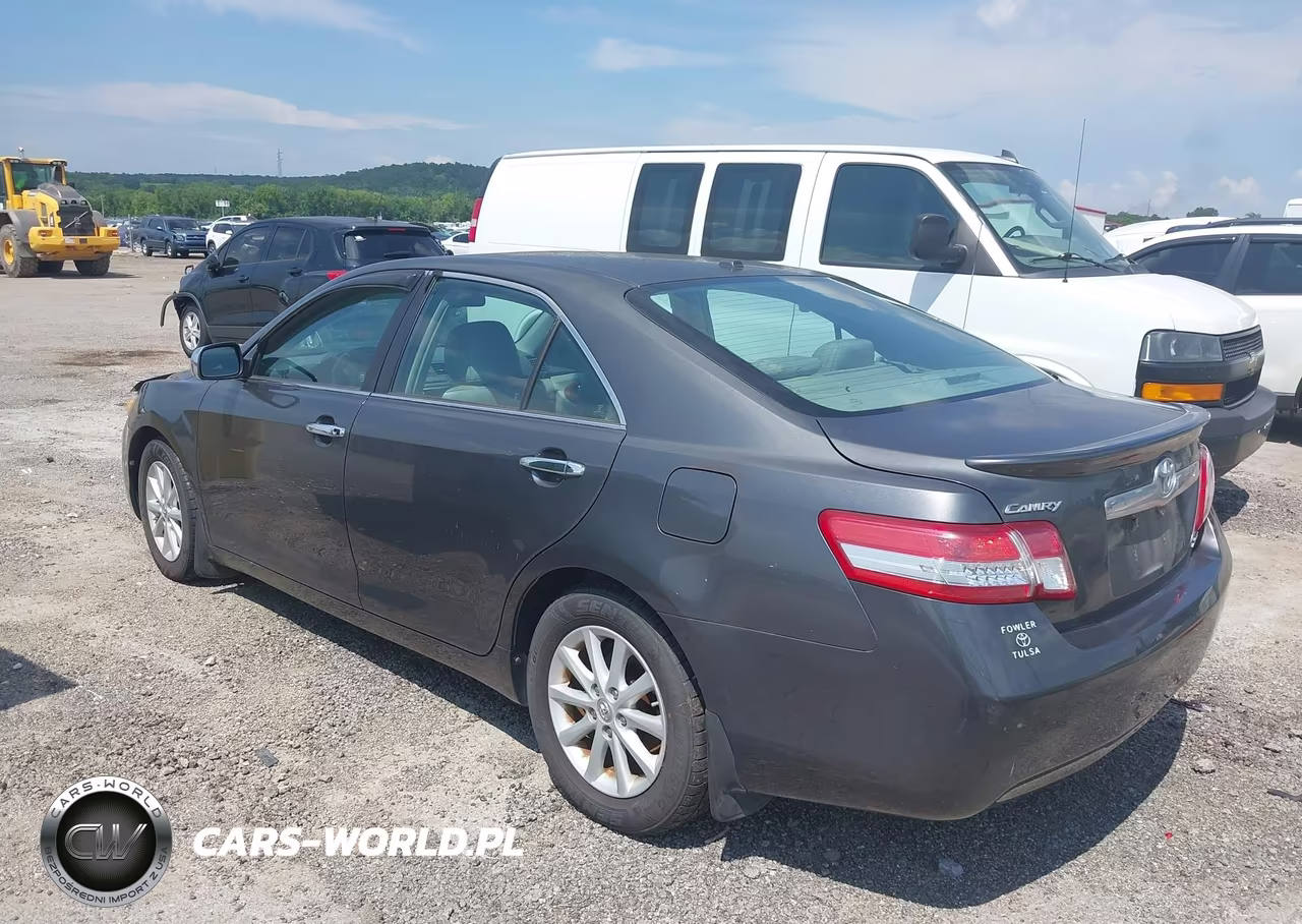 2010 Toyota Camry Xle VIN:4T4BF3EK4AR080739 - 3
