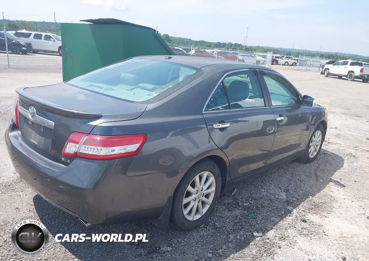 2010 Toyota Camry Xle VIN:4T4BF3EK4AR080739 - 4