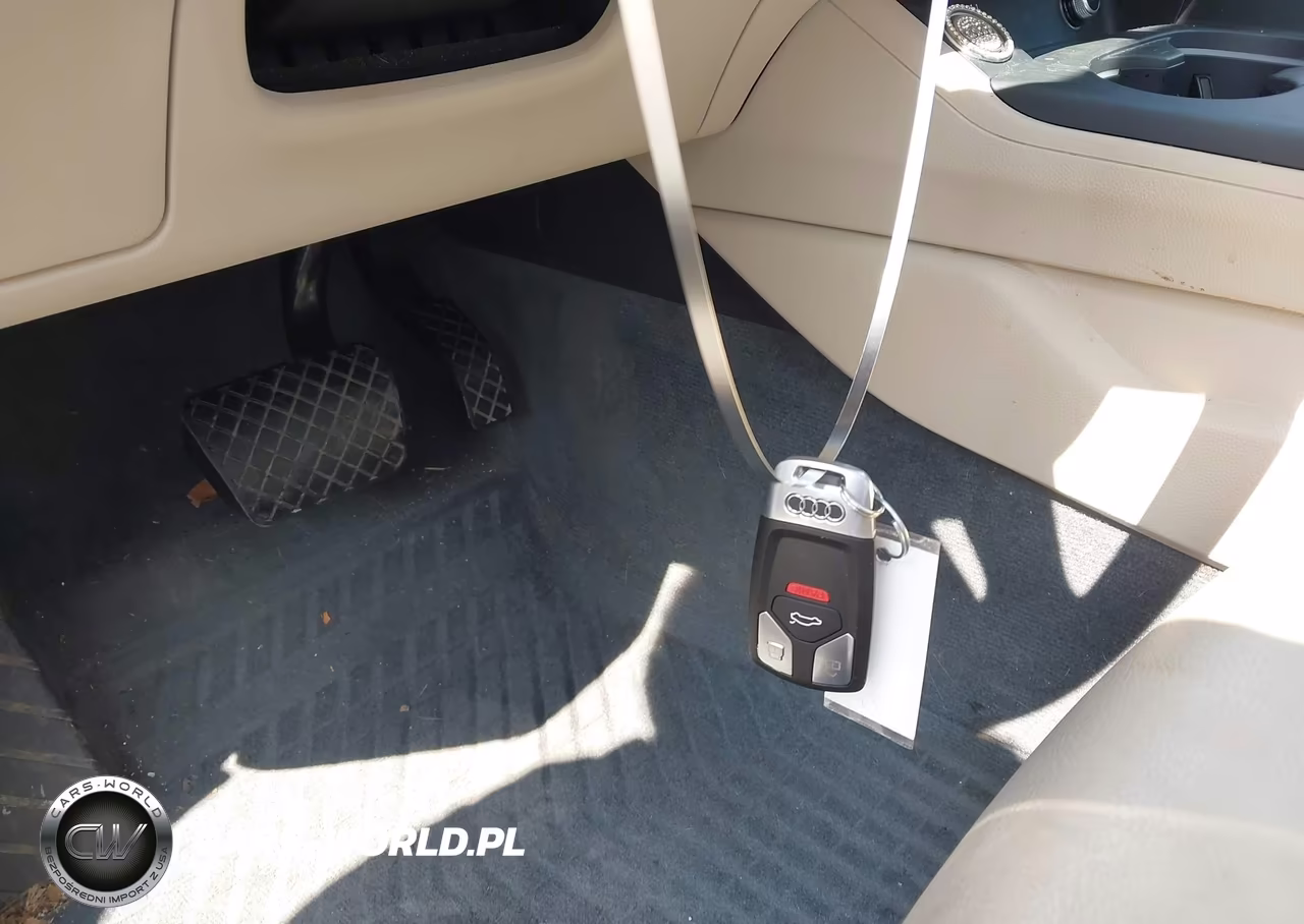 2018 Audi A4 2.0T Premium-2.0T Tech Premium VIN:WAUENAF45JA060386 - 11