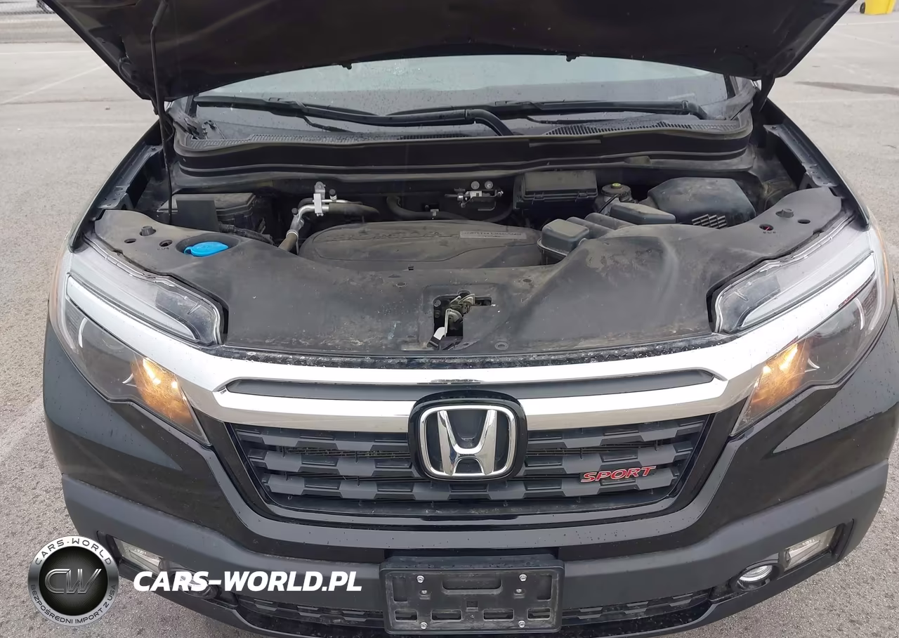 2017 Honda Ridgeline Sport VIN:5FPYK3F1XHB023952 - 10