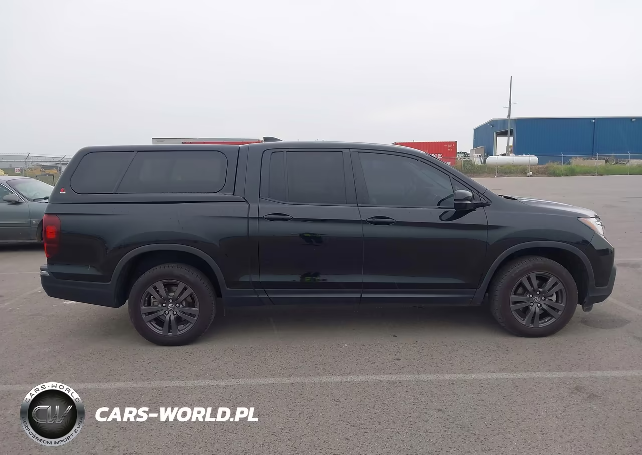 2017 Honda Ridgeline Sport VIN:5FPYK3F1XHB023952 - 13