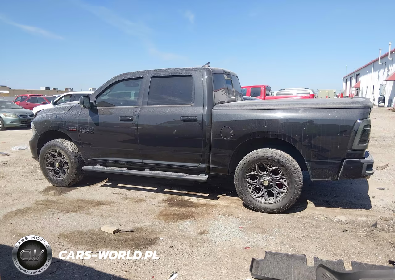 2016 Ram 1500 Sport VIN:1C6RR7MT7GS154933 - 14