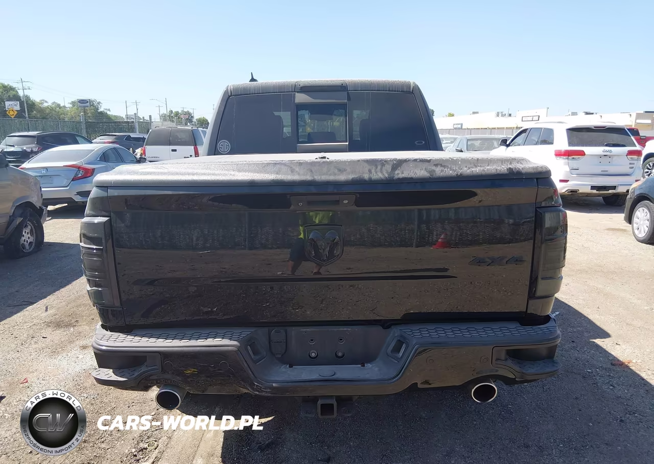 2016 Ram 1500 Sport VIN:1C6RR7MT7GS154933 - 16