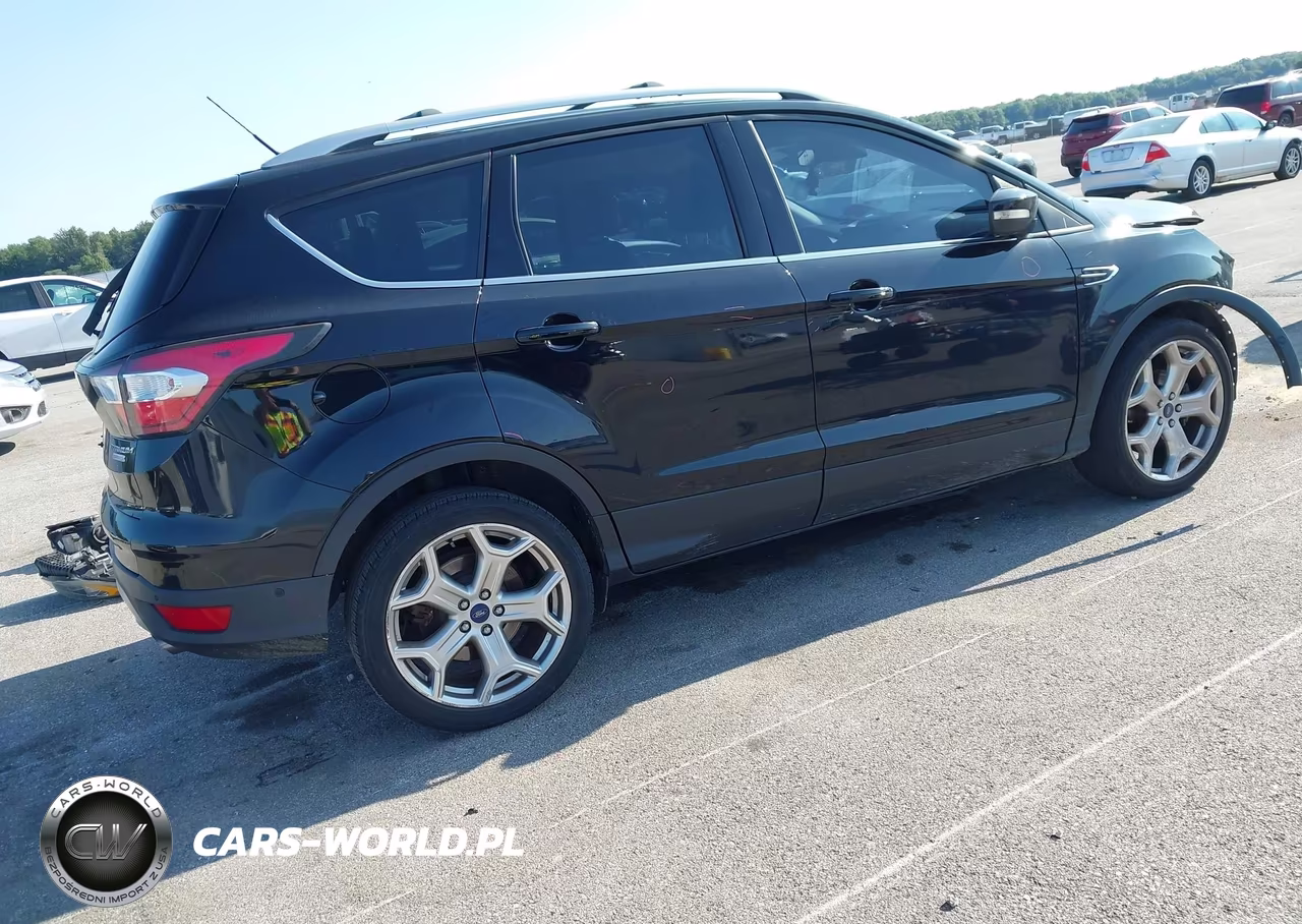 2017 Ford Escape Titanium VIN:1FMCU0JD1HUB12762 - 4