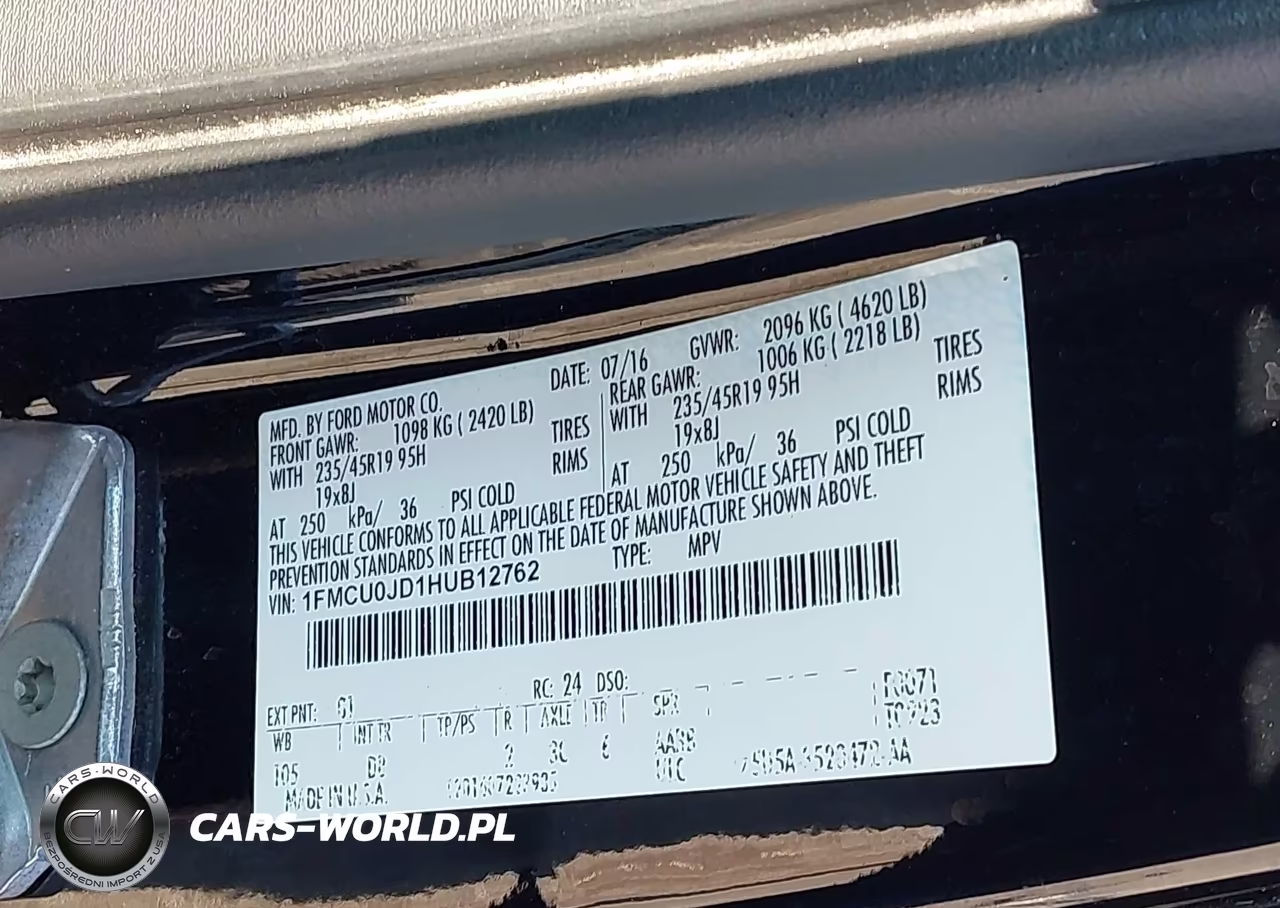 2017 Ford Escape Titanium VIN:1FMCU0JD1HUB12762 - 9