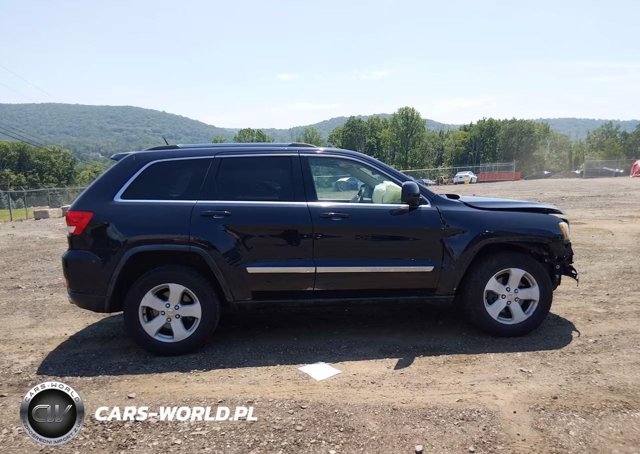 2011 Jeep Grand Cherokee Laredo VIN:1J4RR4GG8BC522412 - 13