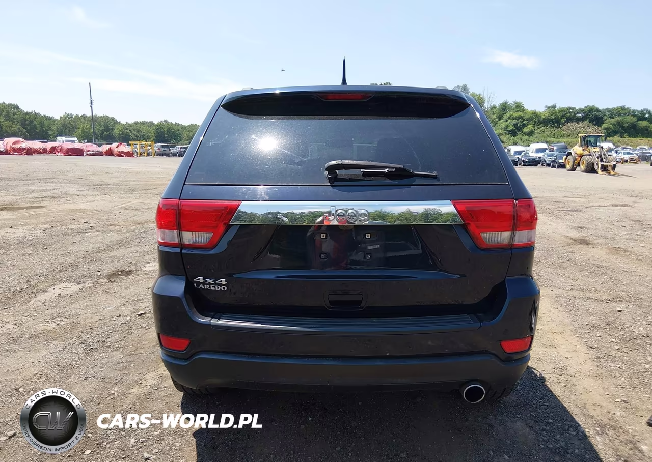 2011 Jeep Grand Cherokee Laredo VIN:1J4RR4GG8BC522412 - 16