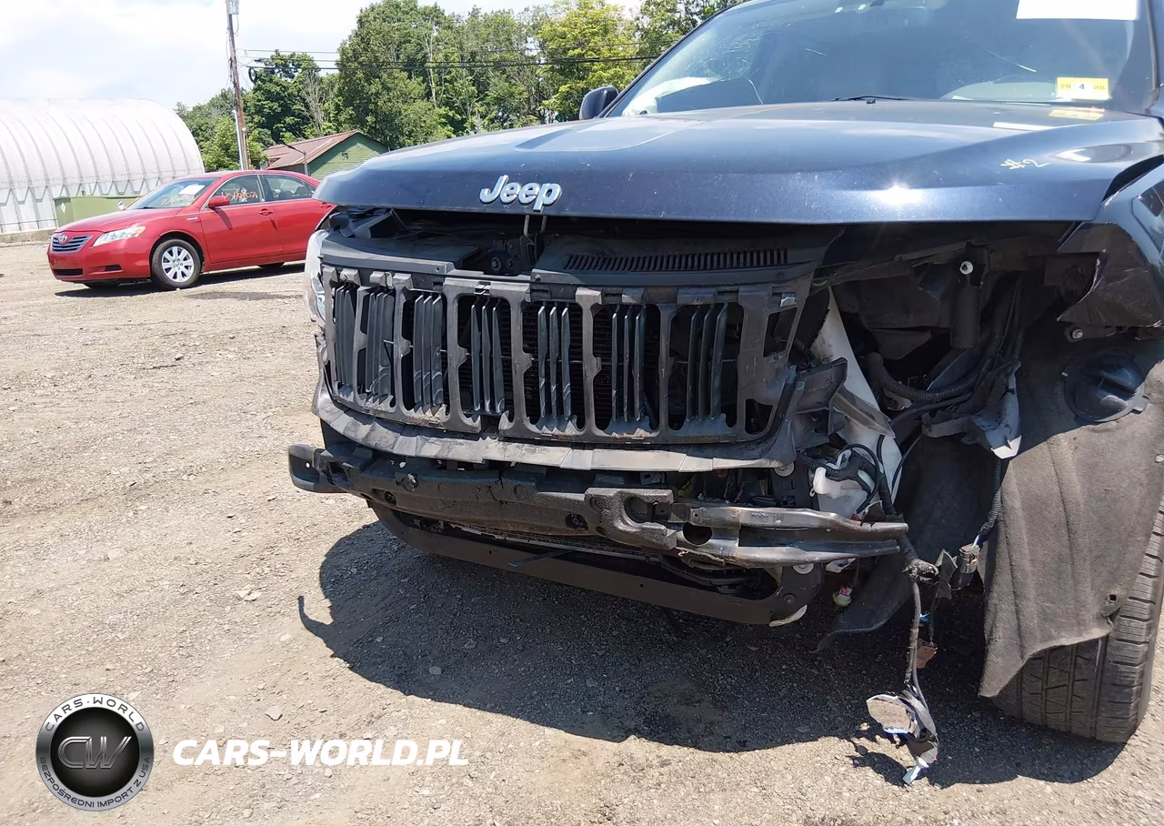 2011 Jeep Grand Cherokee Laredo VIN:1J4RR4GG8BC522412 - 6