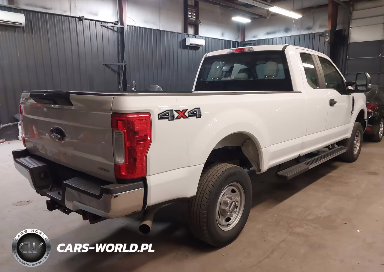 2018 Ford F-250 Xl VIN:1FT7X2B62JEC83951 - 4