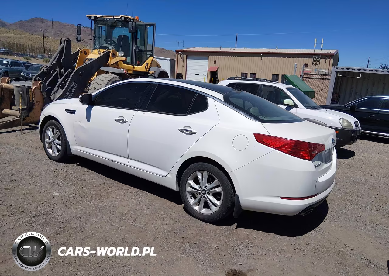 2011 Kia Optima Ex VIN:KNAGN4A70B5173068 - 3